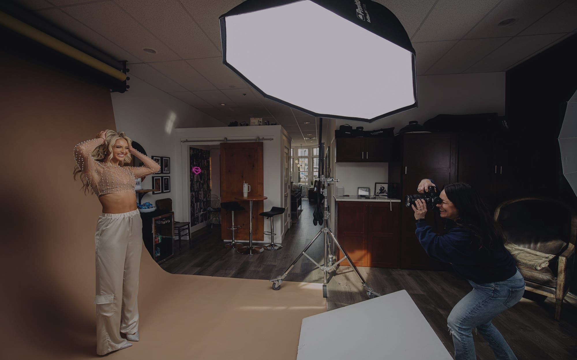 Behind the scenes of a Richardson Studios photo session